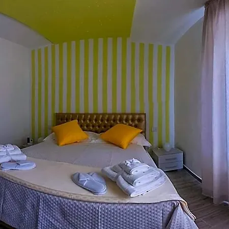 Le Origini Rooms&suite 4* Козенца