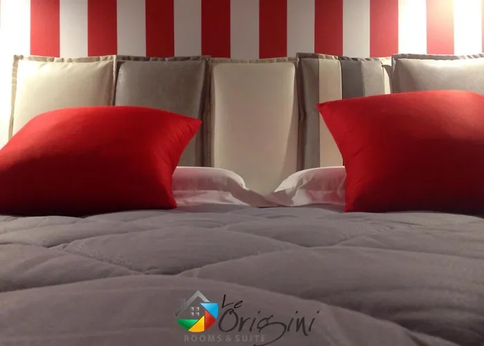 לינה וארוחת בוקר Le Origini Rooms&suite קוסנזה