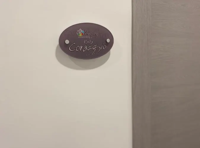 לינה וארוחת בוקר Le Origini Rooms&suite קוסנזה