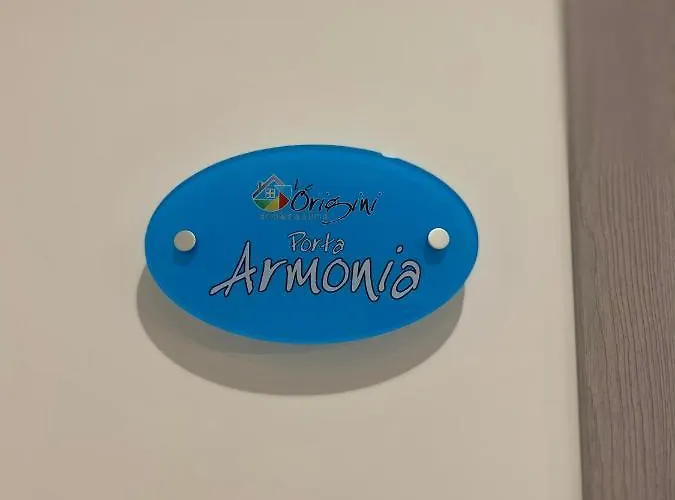 לינה וארוחת בוקר Le Origini Rooms&suite קוסנזה