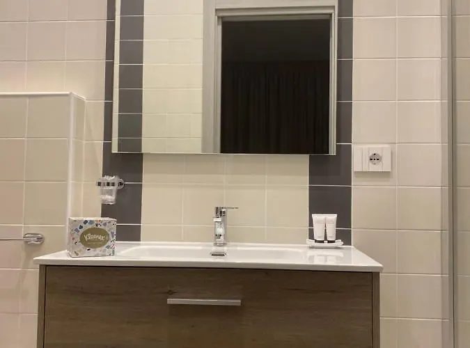 Le Origini Rooms&suite לינה וארוחת בוקר