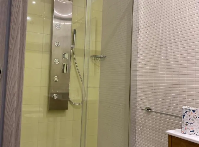 לינה וארוחת בוקר Le Origini Rooms&suite קוסנזה